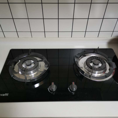 華帝灶具漏氣引發(fā)‘爆響’事故頻發(fā)，廠商難定原因引消費(fèi)者擔(dān)憂